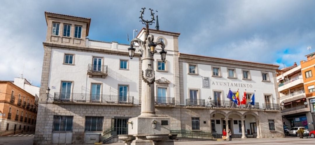 Fachada del ayuntamiento de Colmenar Viejo