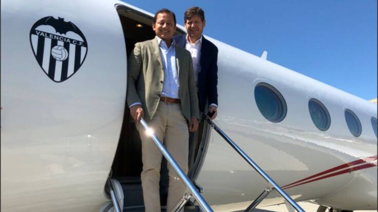 EDITORIAL FRAN GUAITA: VIAJE DE ALEMANY Y MURTHY A SINGAPUR