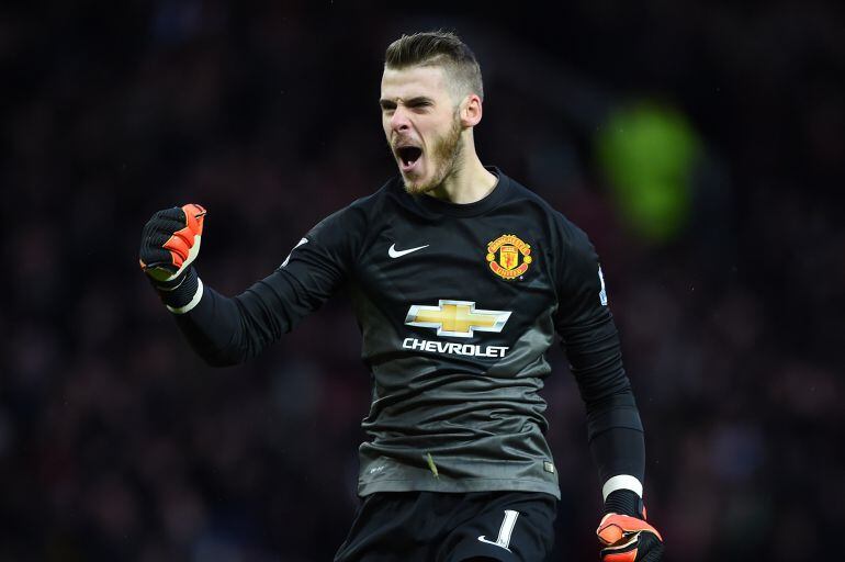 MANCHESTER, ENGLAND - DECEMBER 14:  David De Gea of Manchester United celebrates during the Barclays Premier League match between Manchester United and Liverpool at Old Trafford on December 14, 2014 in Manchester, England.  (Photo by Shaun Botterill/Getty