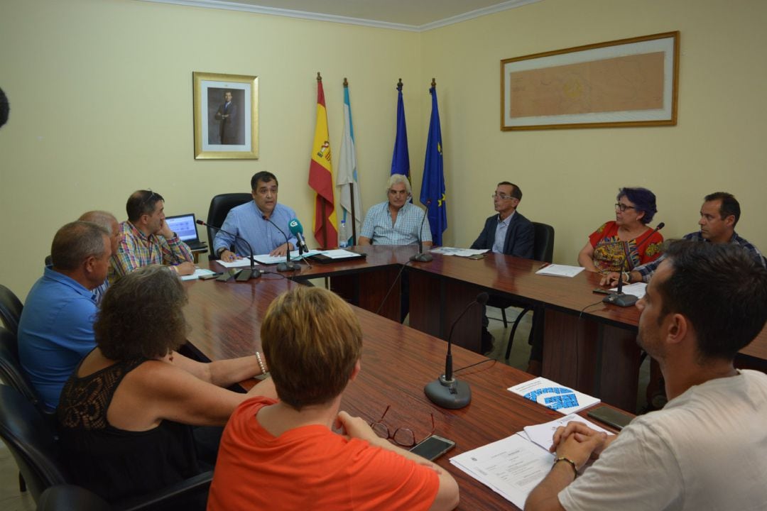 Pleno extraordinario en el Ayuntamiento de Monterrei por los daños de las lluvias y granizo