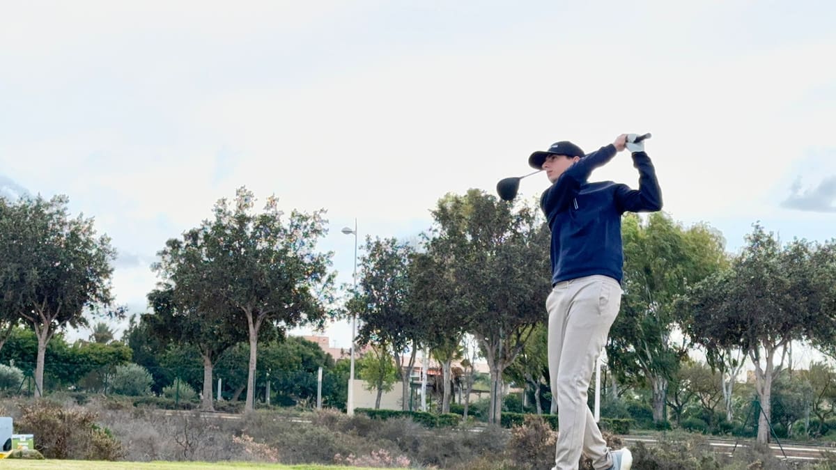 Alborán Golf supera el millón de euros de facturación y crece en salidas durante la temporada 2025