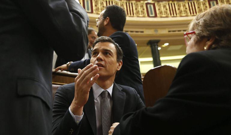 El líder del PSOE, Pedro Sánchez, al inicio del pleno del Congreso de los Diputados.