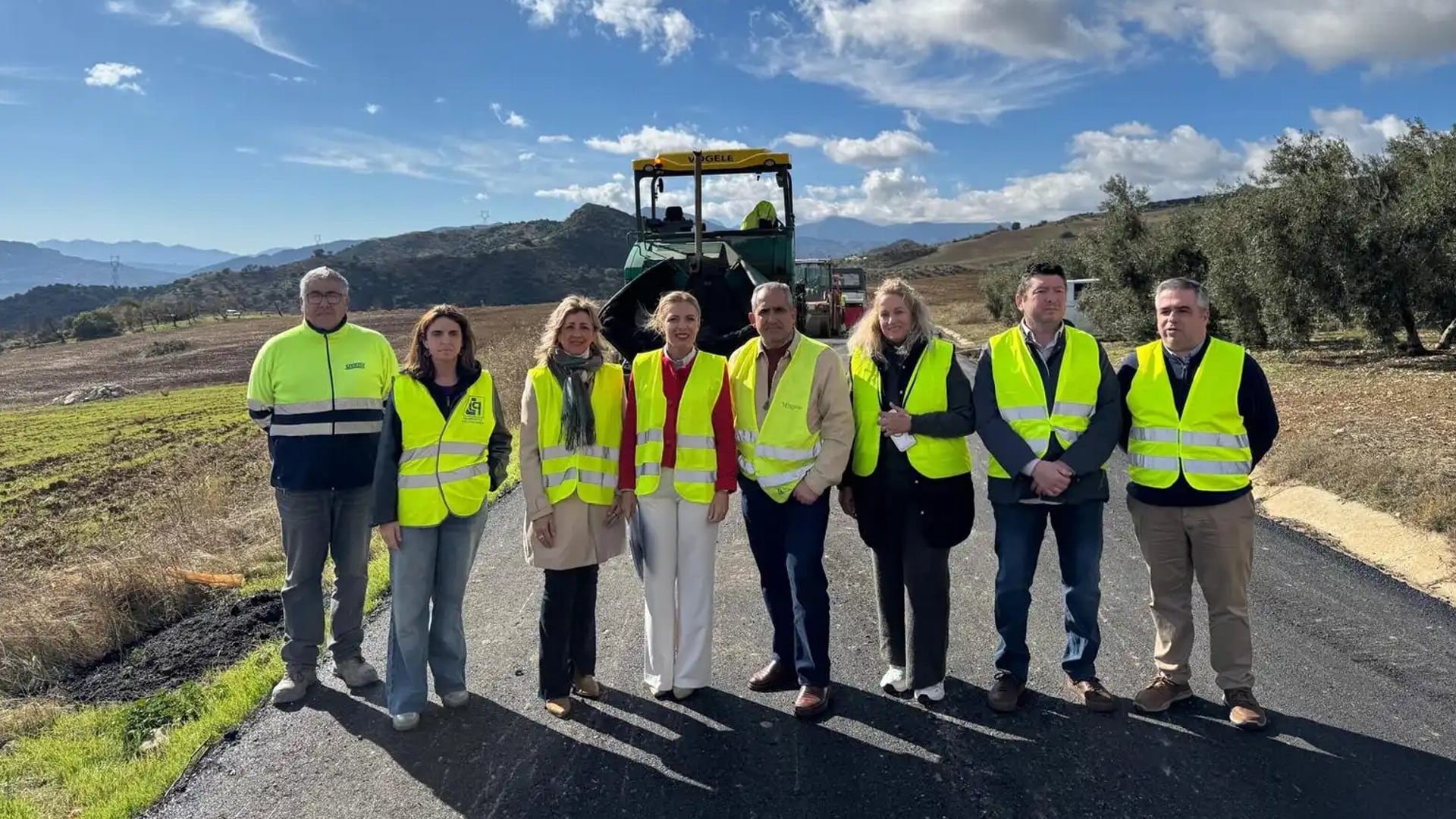 La diputada de Fomento e Infraestructuras, Nieves Atencia, visita Valle de Abdalajís