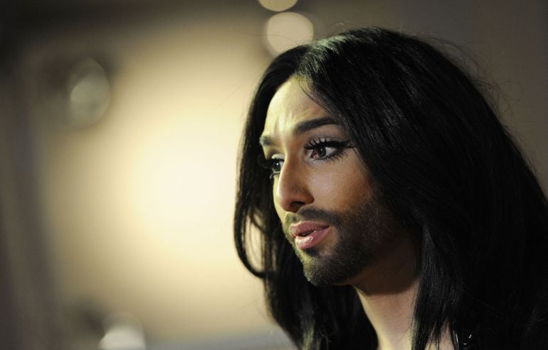 TO GO WITH AFP STORY BY CHRISTOPHE SCHMIDT  EMBARGO DECEMBER 15, 0700GMT 
 Austrian transvestite singer Tom Neuwirth alias Conchita Wurst is pictured during an AFP interview , on December 3, 2014 in Vienna. After a whirlwind year that saw her win the Eur