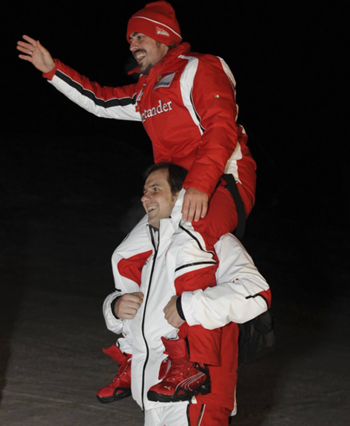 Fernando Alonso preparado para salir por la puerta grande... de la estación de esquí