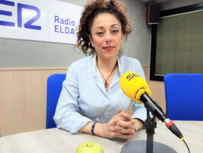 Isabel Villena, presidenta de Junta Cetral Fallas Elda, en Radio Elda