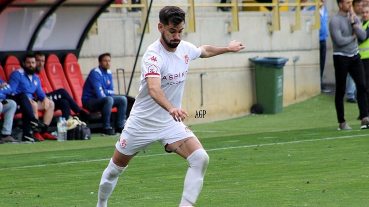 La Cultural renovará a Saúl González