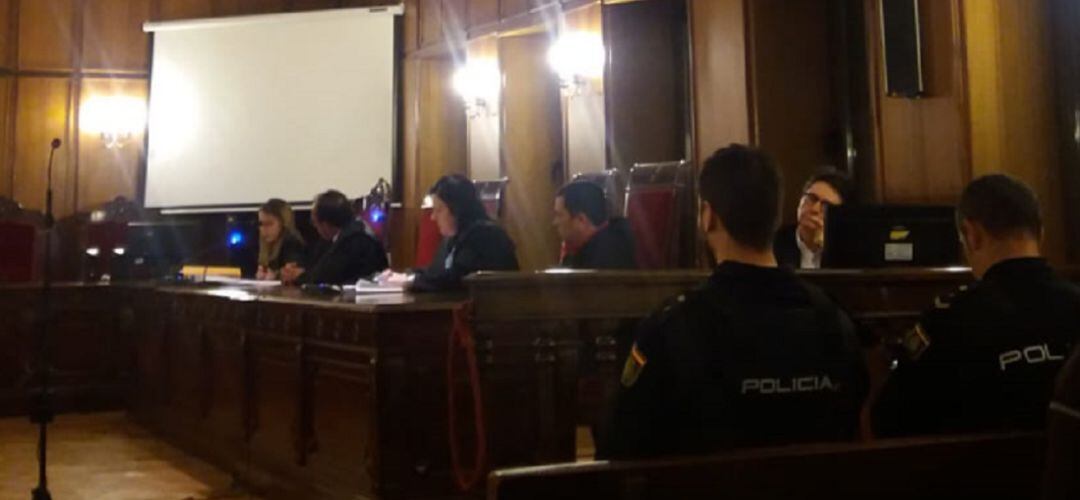 Imagen del juicio, con el ya condenado