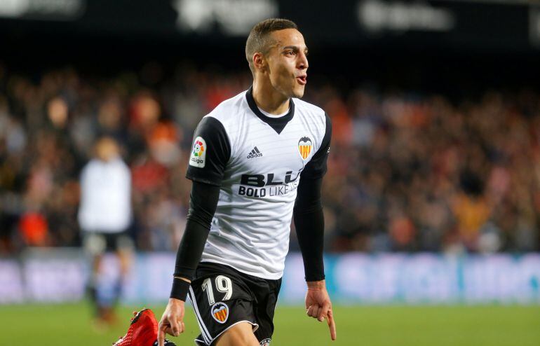 Rodrigo celebra su gol al Alavés