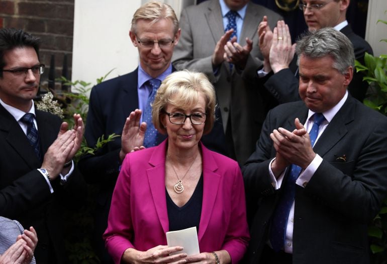 Andrea Leadsom anuncia que se retira de la carrera por ser la lider del Partido Conservador británico.