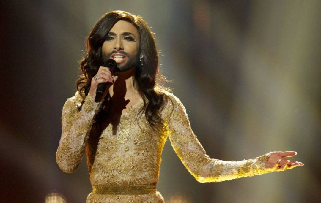 Conchita Wurst, durante su actuación en Eurovisión 2014 donde salió ganadora. 