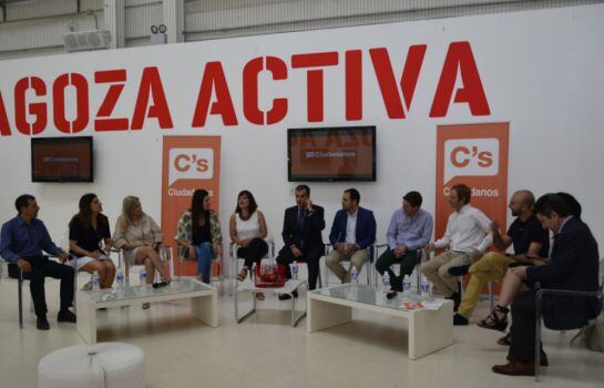 La primera parada en esta campaña electoral de Ciudadanos ha sido en Zaragoza Activa