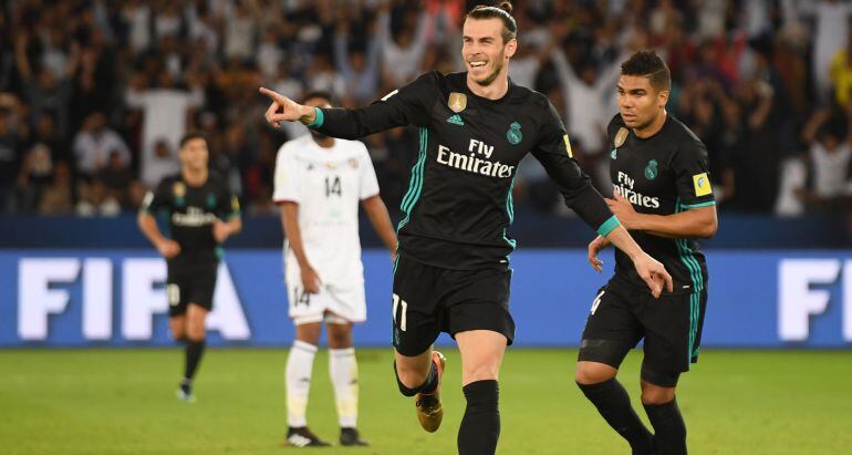 Gareth Bale celebra su gol al Al Jazira.