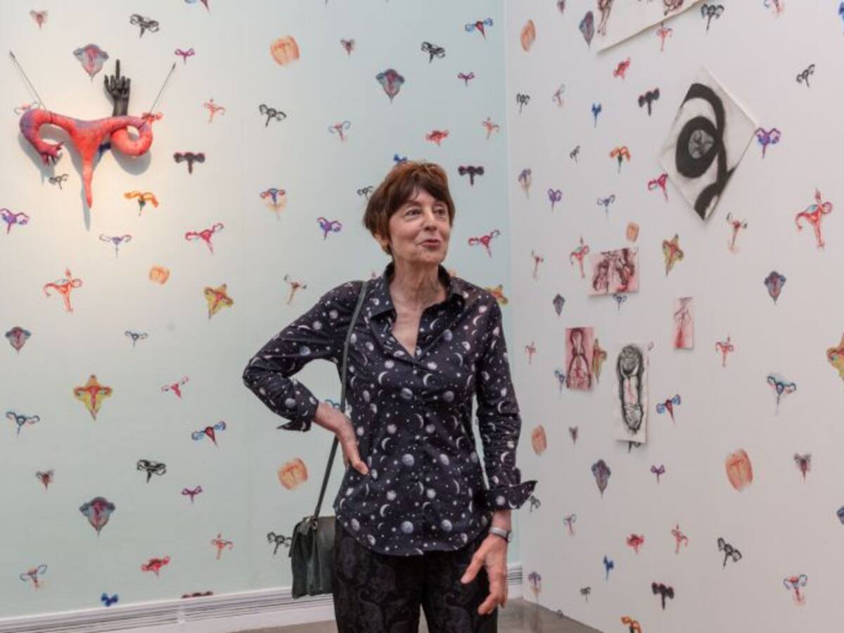 Annette Messager la artista de los objetos cotidianos