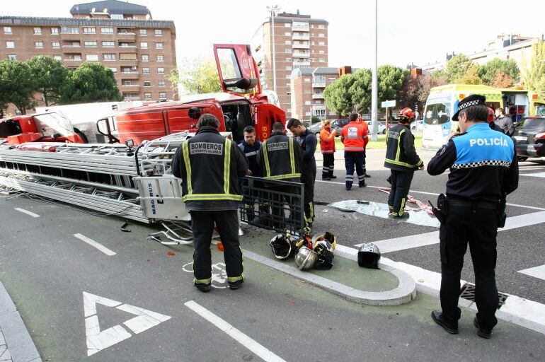 Vuelco del vehículo autoescala el 22 de noviembre de 2013