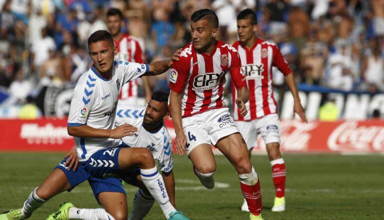 Momento del partido entre el Tenerife y el Girona 