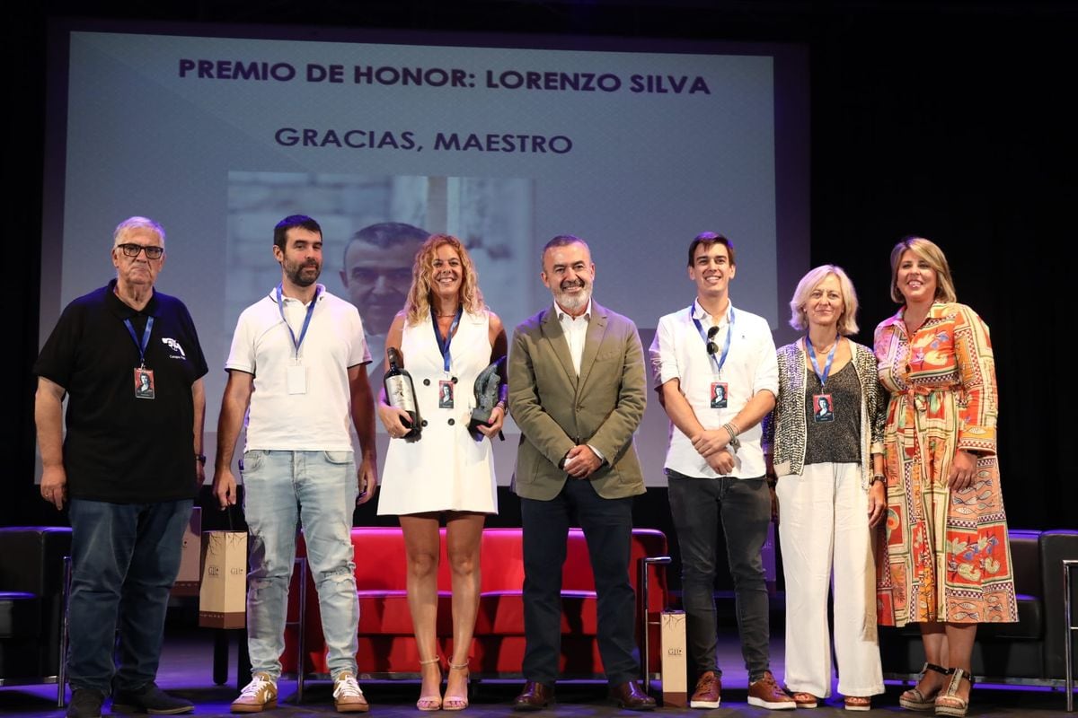 Lorenzo Silva y Vanessa Arrabal, primeros premiados de Cartagena Negra