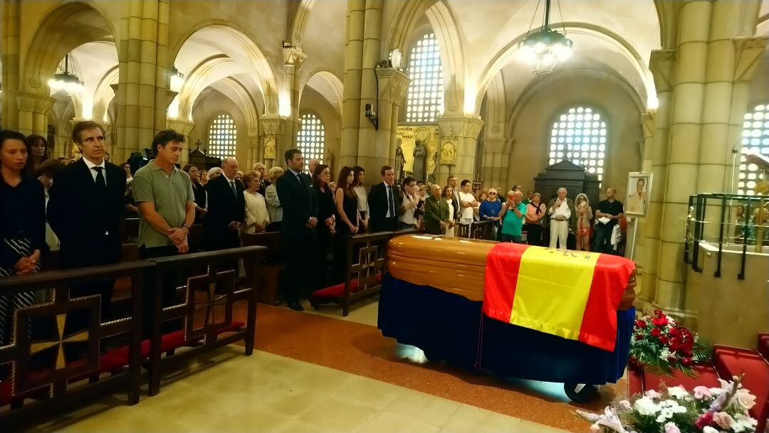 Funeral de Arturo Fernández en la Iglesia de San Pedro