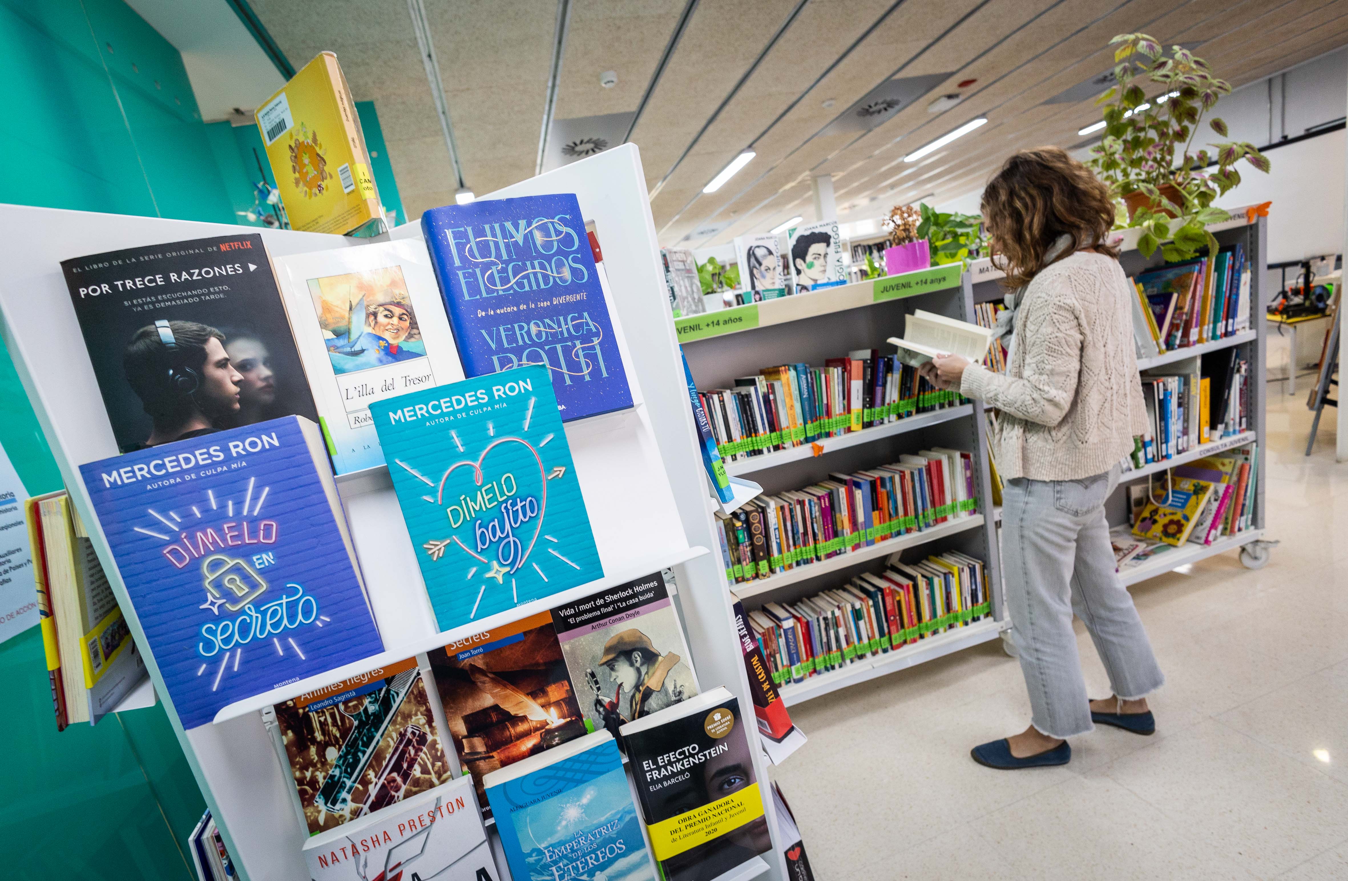 El Ayuntamiento de València amplía los fondos de las bibliotecas con casi 250.000 euros, la mayor inversión desde 2015