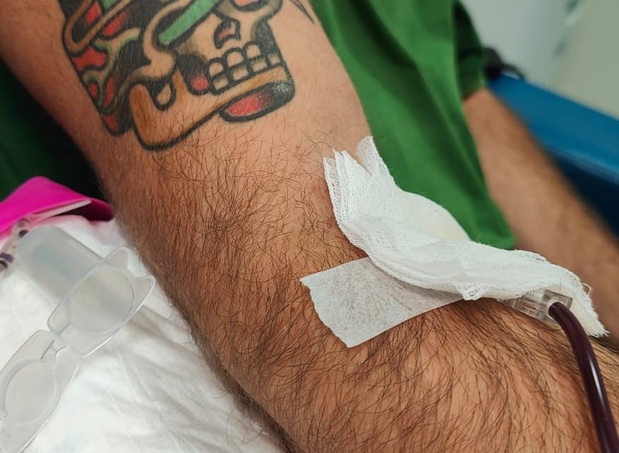 Las personas con tatuajes o piercings pueden donar sangre | Banco de Sangre de La Rioja