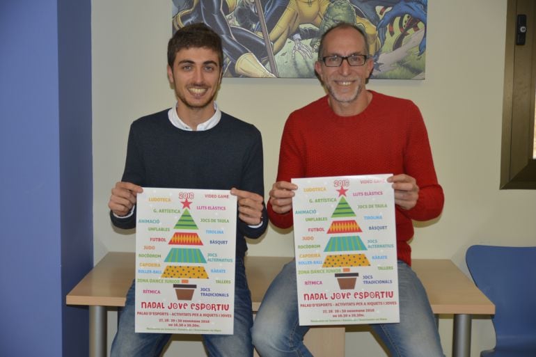 Los concejales de Juventud y Deportes del Ayuntamiento de Xàbia, Ximo Segarra y Vicent Colomer en la presentación de Nadal Jove i Esportiu.
