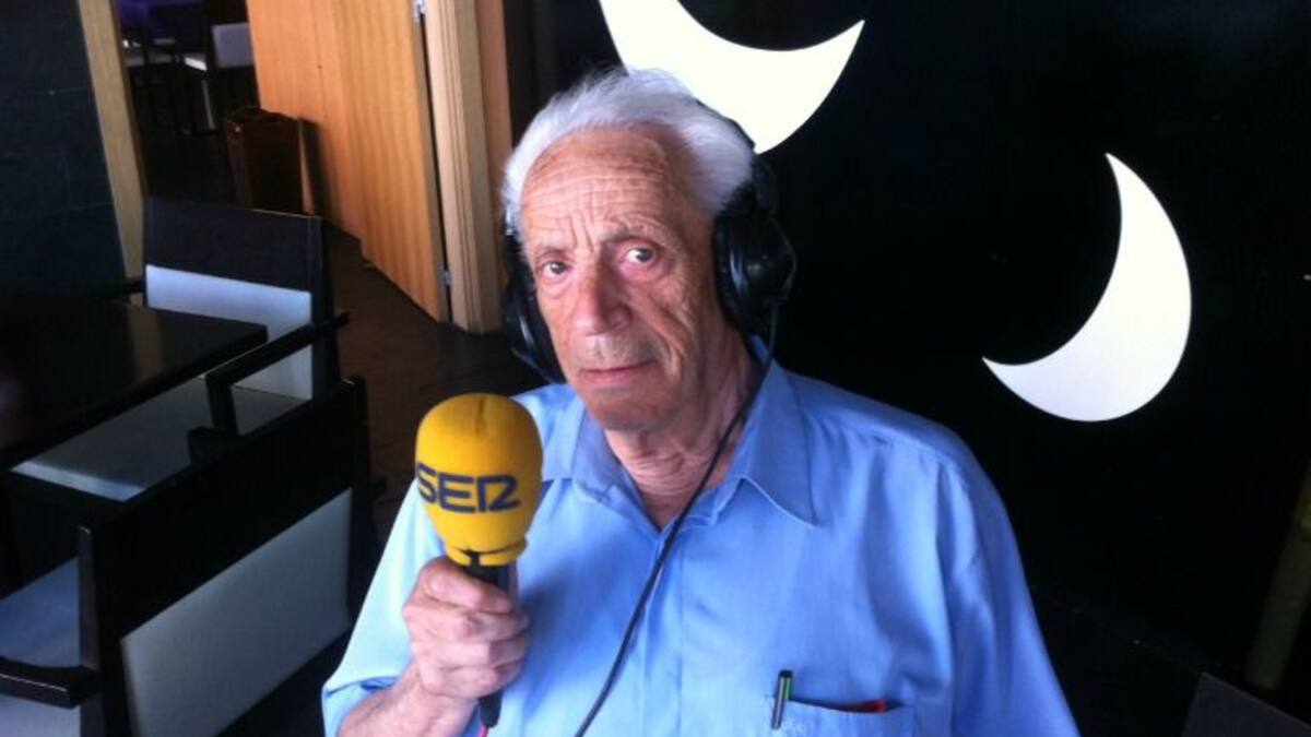 Petición de urnas en los pisos tutelados de la calle Donosti del barrio de Lakua