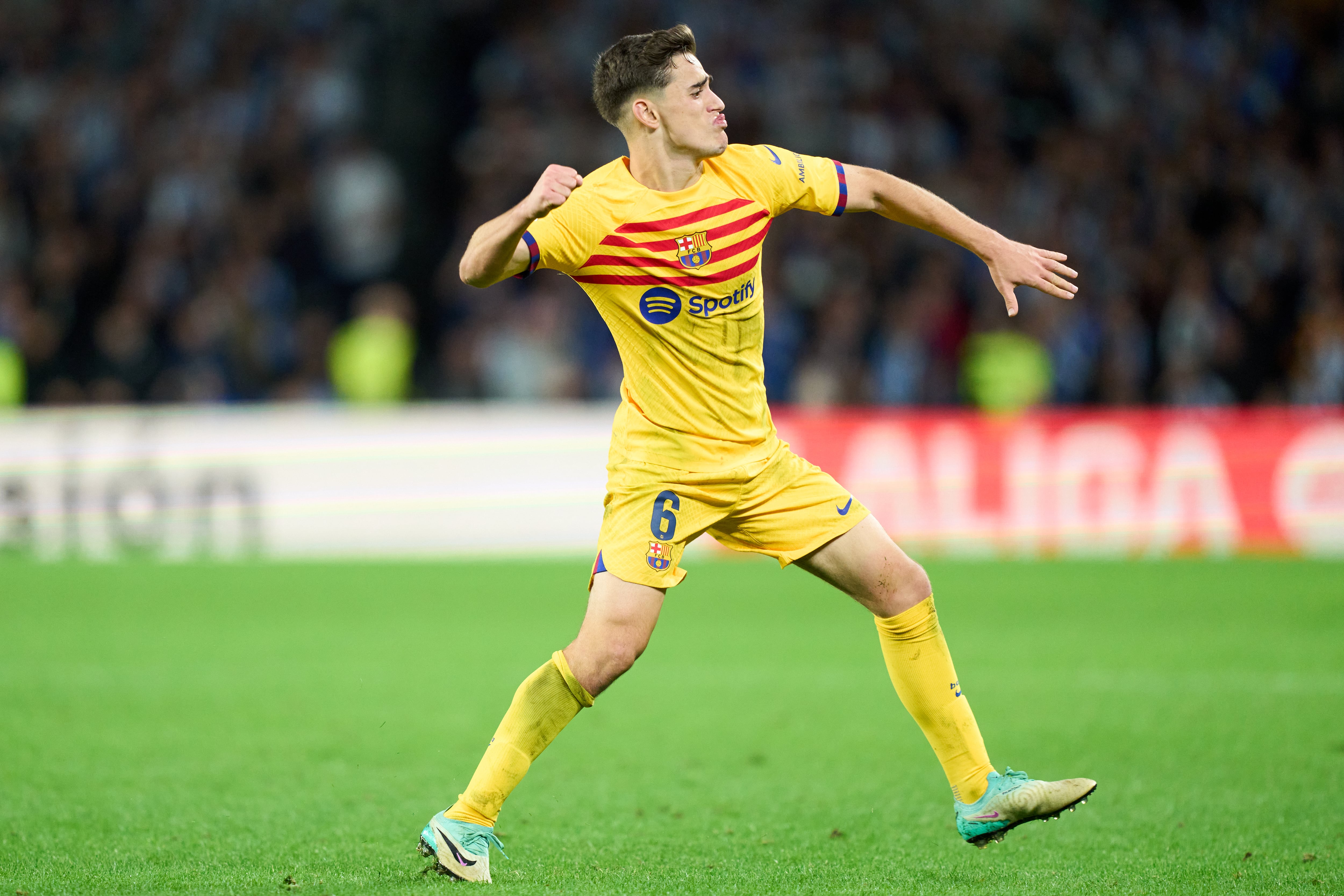 Gavi celebra un gol durante el Real Sociedad - FC Barcelona