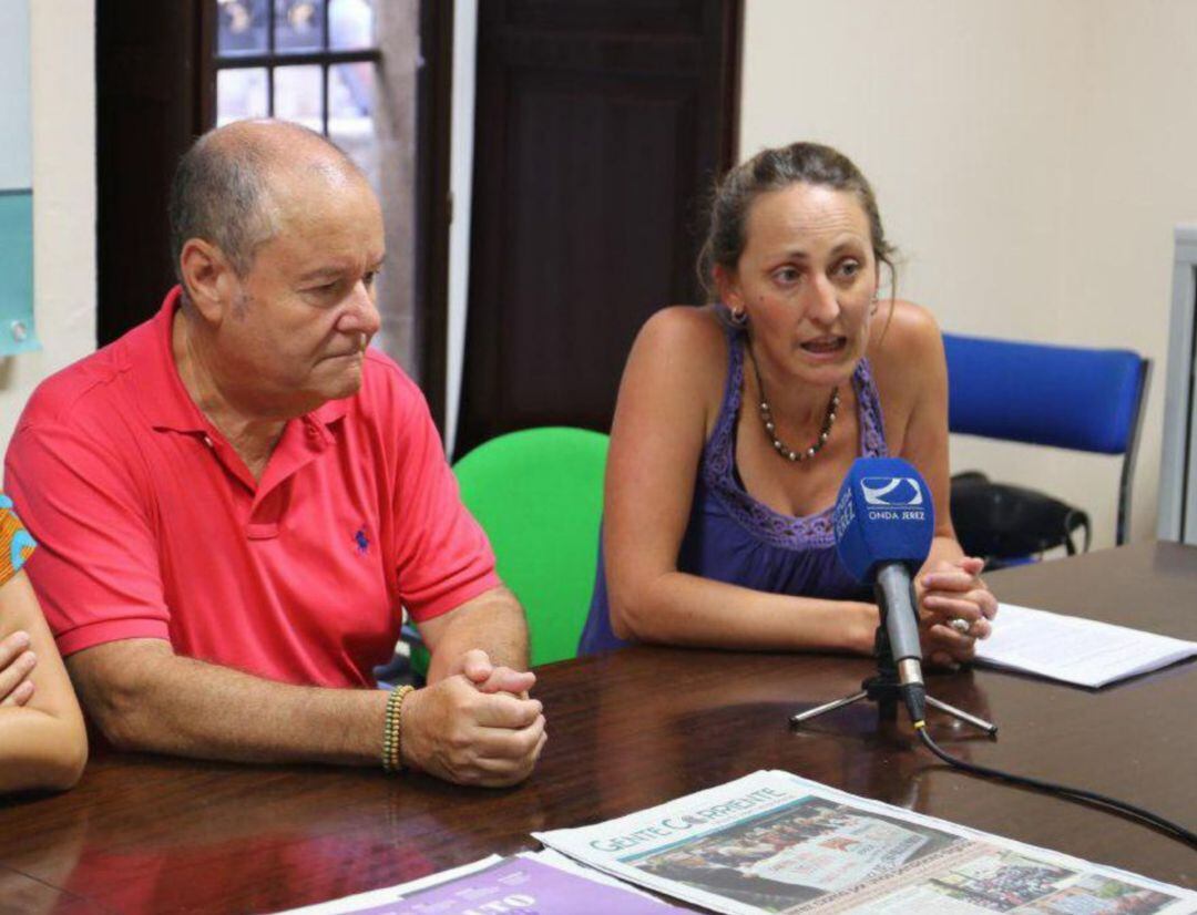 Kika González, portavoz de Adelante Jerez durante una rueda de prensa