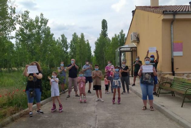 Concentraciones en defensa de la Sanidad Pública en Fuente el Olmo de Fuentidueña