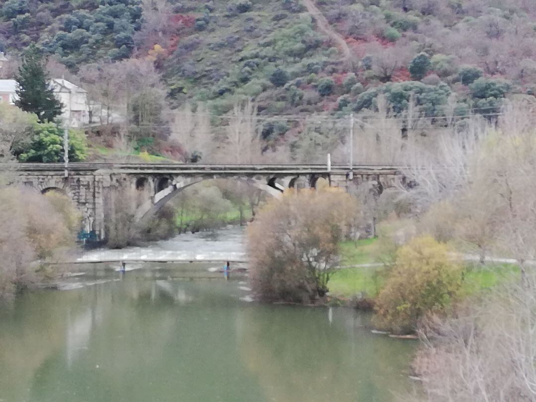 Río Sil a su paso por Ponferrada