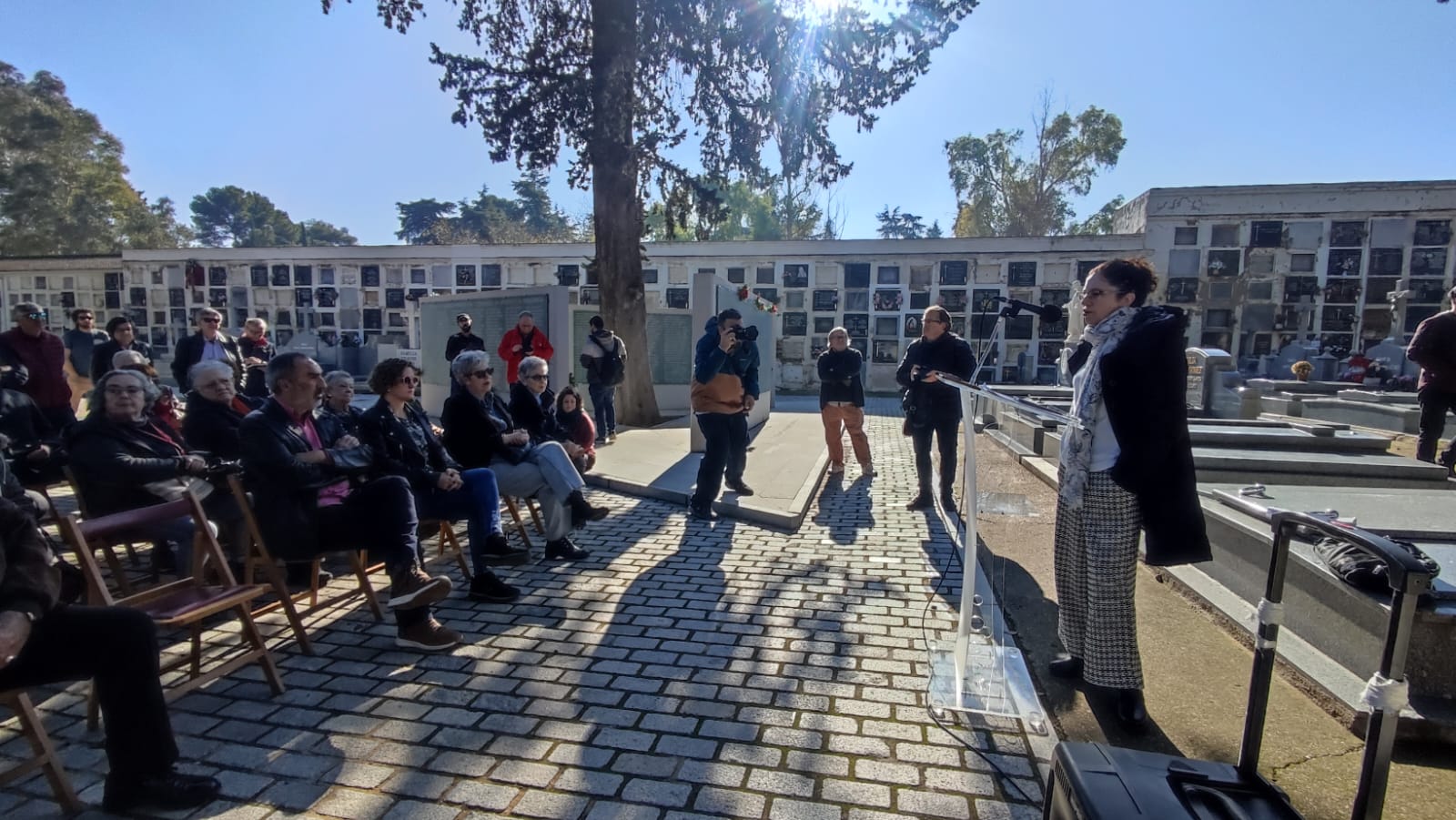 Familiares de represaliados en el acto del Cementerio de La Salud en Córdoba