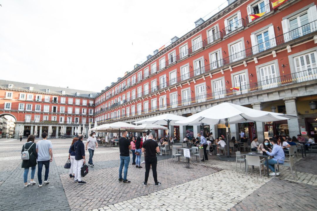 Terrazas en la céntrica Plaza Mayor madrileña.