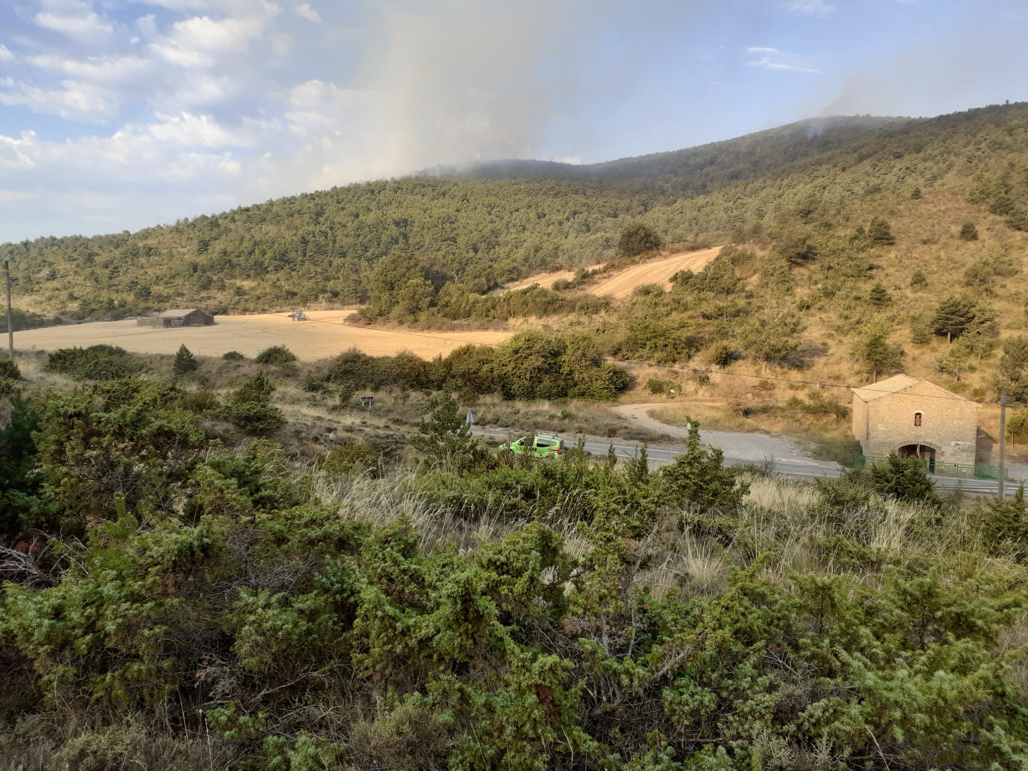 Fuego en la sierra de Santa Bárbara, en el término municipal de Bailo