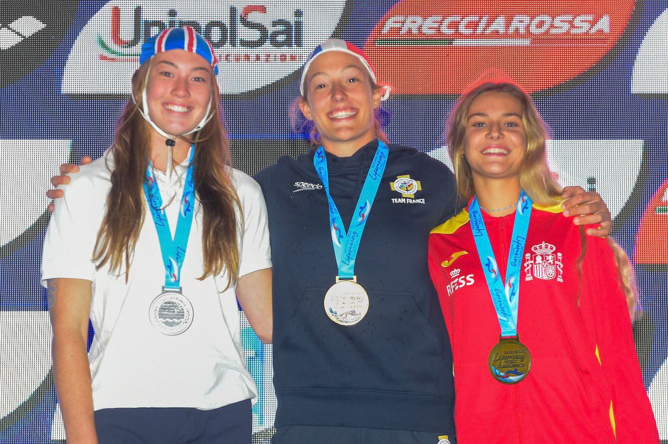 La deportista del Campello con la medalla de bronce del Campeonato del Mundo de Salvamento y Socorrismo