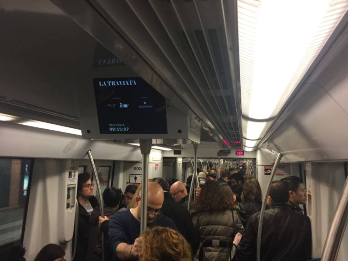 El metro de Barcelona tindrà videovigilància en temps real a l'interior dels trens