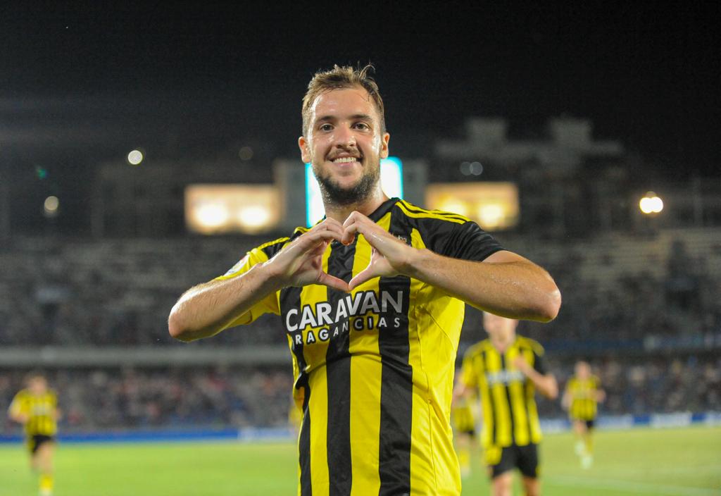 Vada celebra su segundo gol en el Heliodoro Rodríguez López