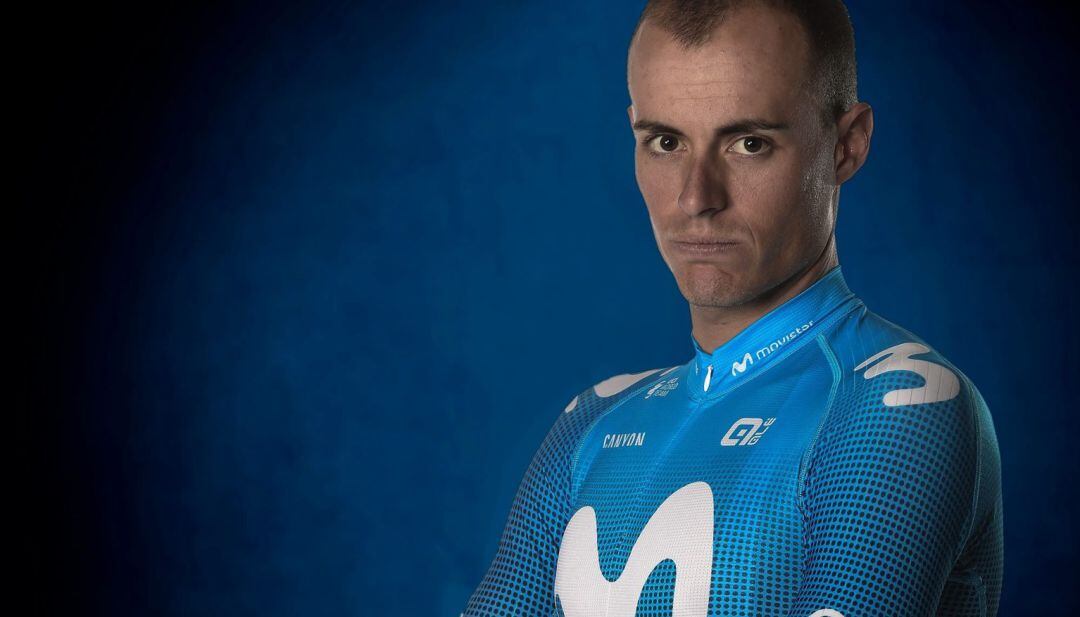 Enric Mas en la presentación oficial del equipo ciclista Movistar Team