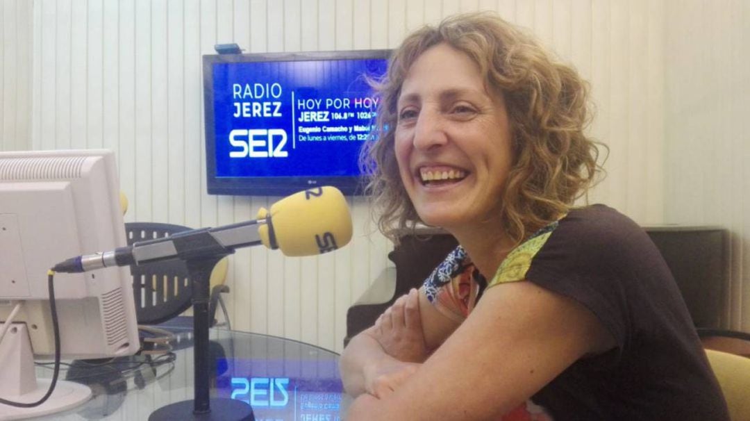 Kika González en los estudios de Radio Jerez