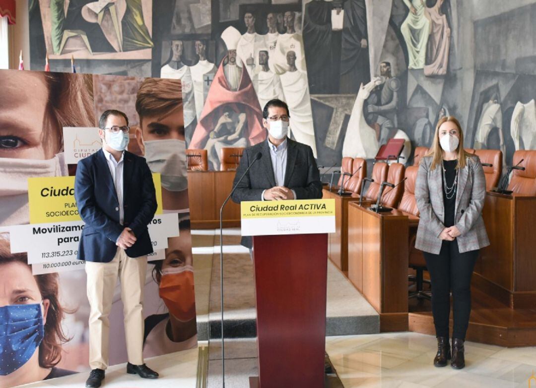 El presidente de la Diputación ha anunciado tres convocatorias extraordinarias de empleo