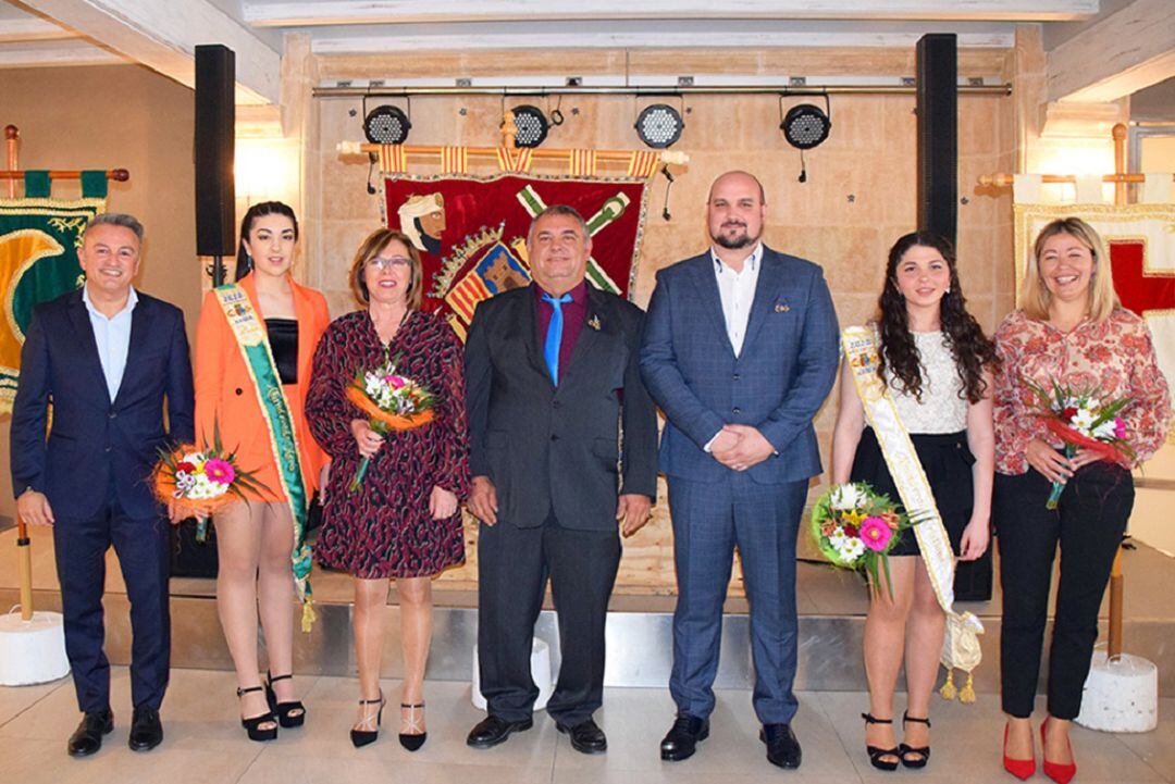 Capitanes y abanderadas de los Moros y Cristianos de Xàbia 2020.