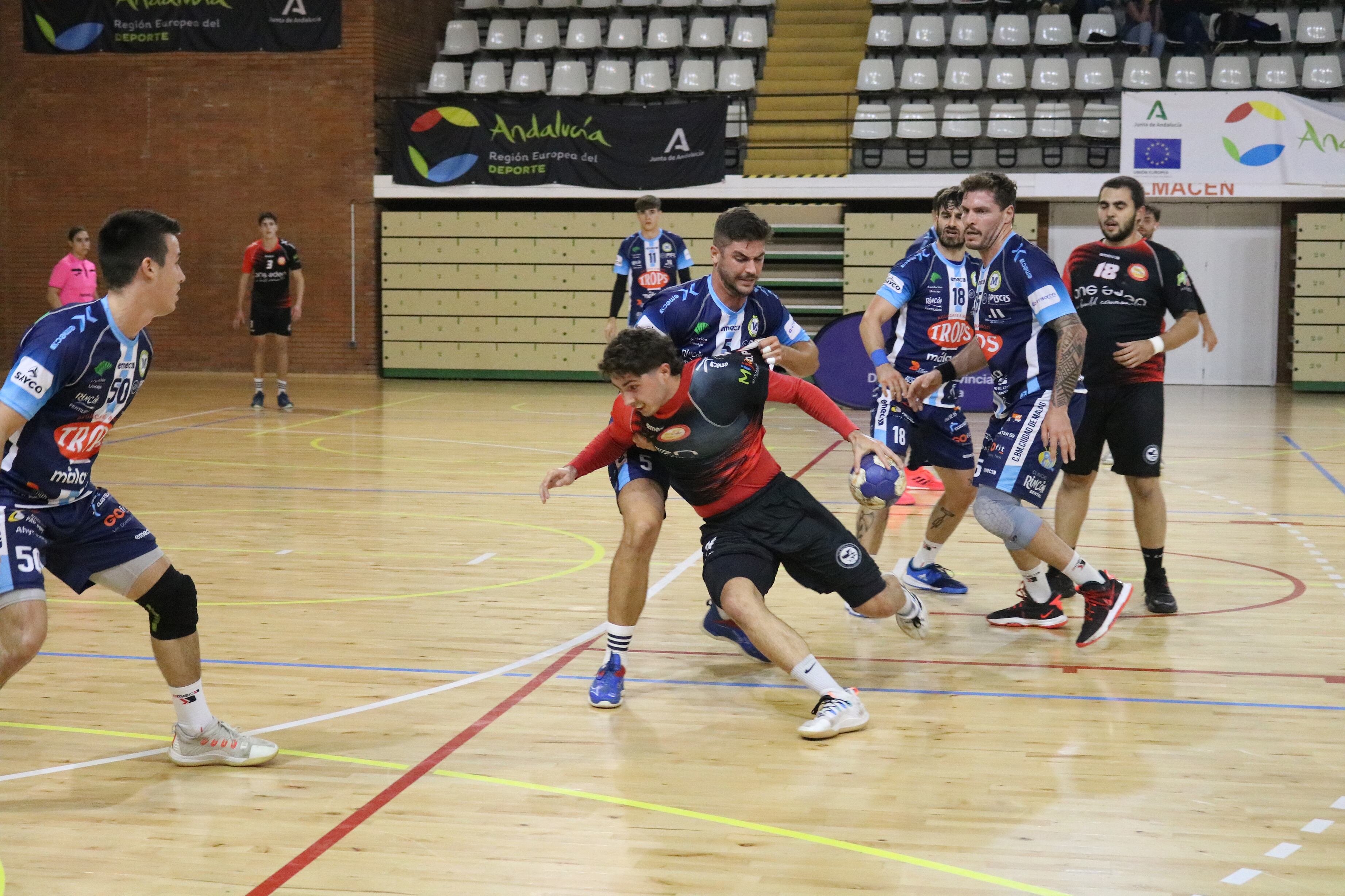 El Trops Málaga campeón del trofeo Diputación de Málaga