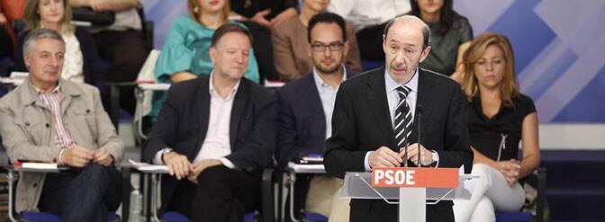 El candidato socialista a la presidencia del Gobierno, Alfredo Pérez Rubalcaba, durante su intervención hoy ante el Comité Federal del PSOE