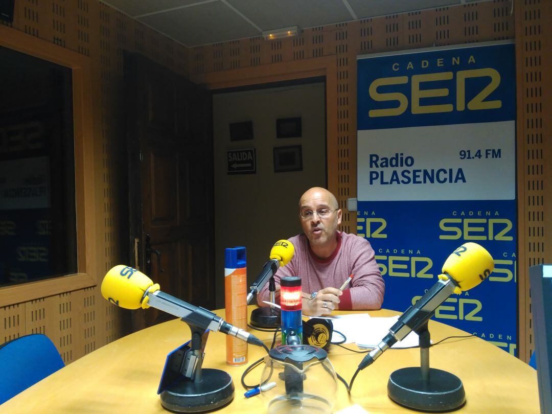 El director de la EOI de Plasencia en los estudios de SER Norte de Extremadura