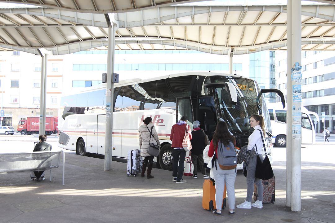 Se trata de siete servicios de autobuses entre València y Castelló, en ambos sentidos