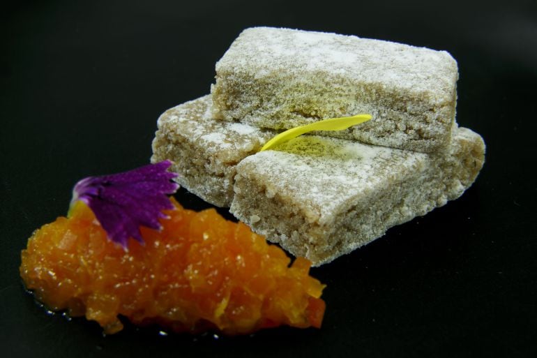 Alfajores con confitura de zanahoria y naranja.