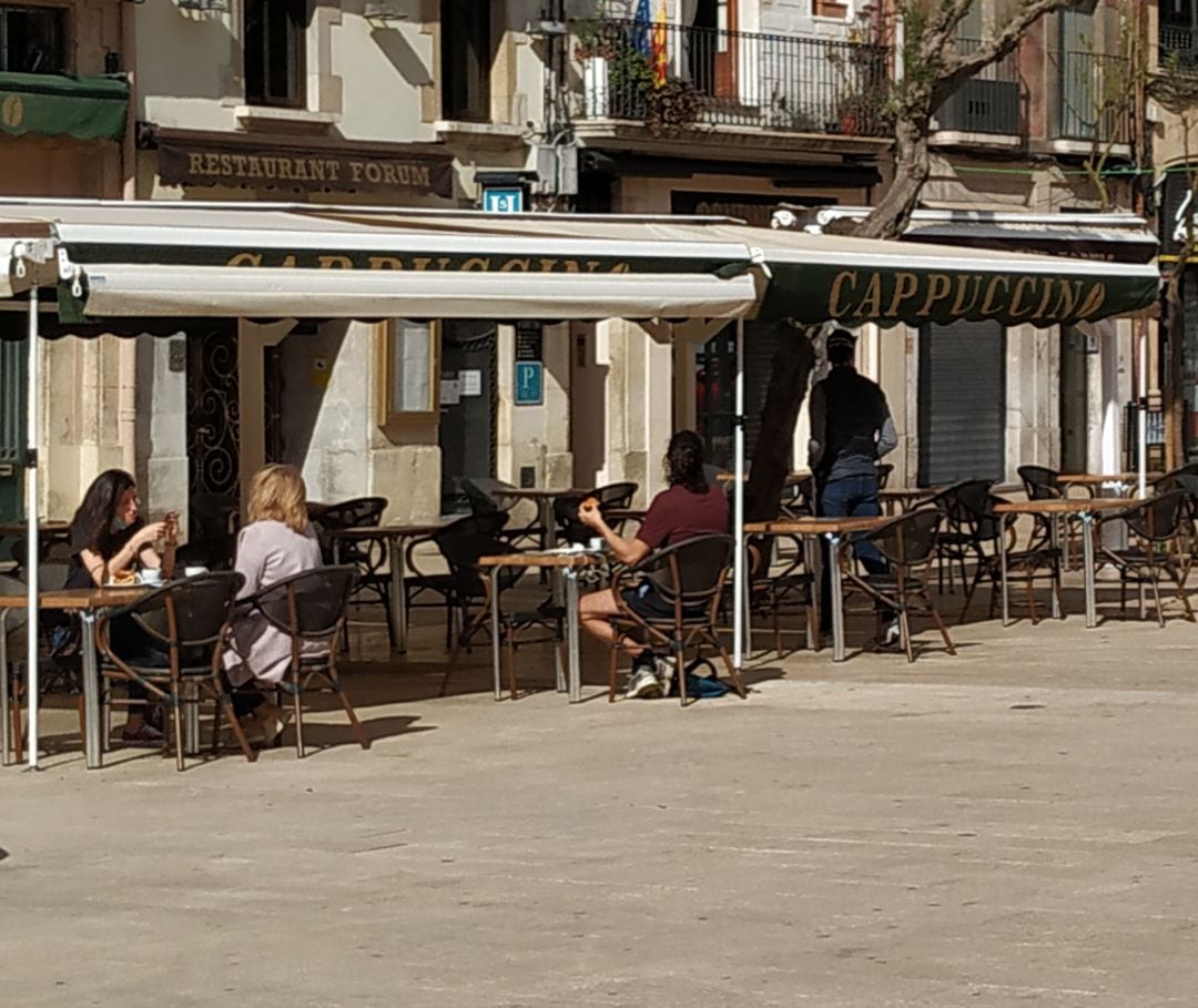 Terrassa de la plaça de la Font. 