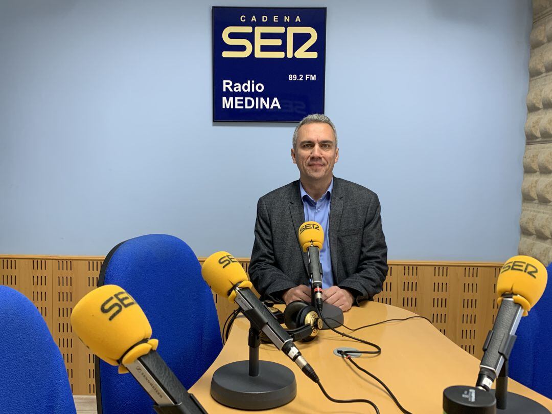 Javier Izquierdo apuesta por mejorar servicios en educación y sanidad