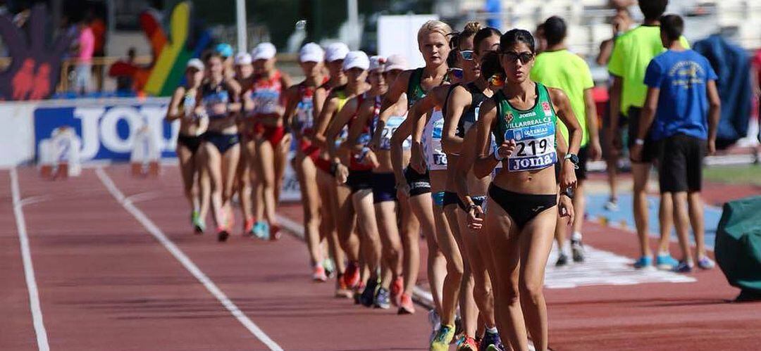 Lidia Sánchez Puebla (219) lidera al resto de las marchadoras en una prueba de la temporada pasada.