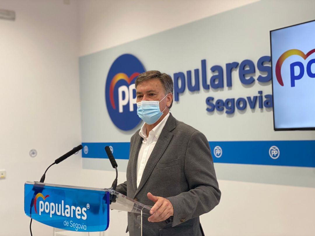 Francisco Vázquez, Vicepresidente 1º de las Cortes de Castilla y León y Secretario Autonómico del Partido Popular, en rueda de prensa