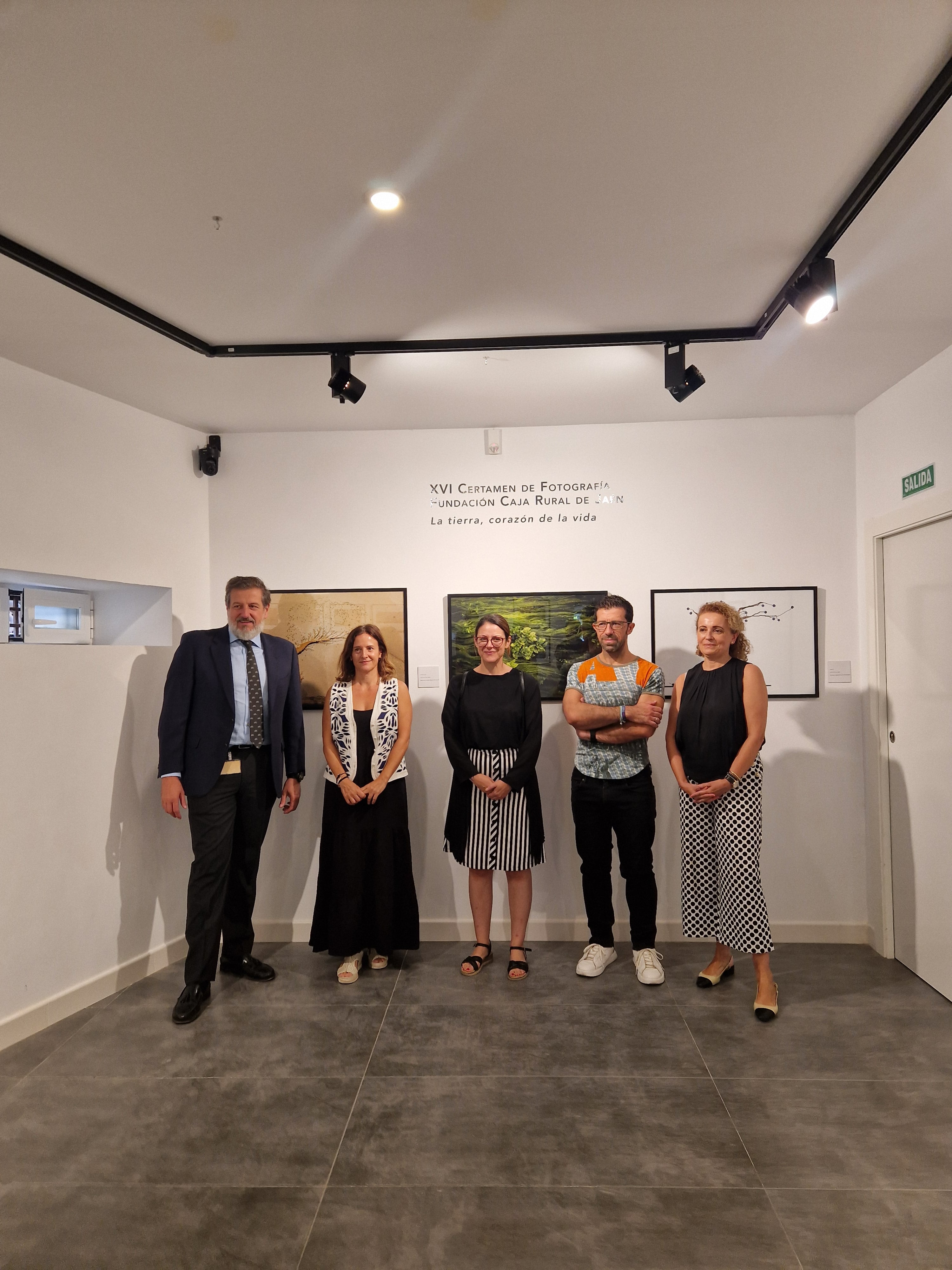 Inauguración de la exposición &quot;La Tierra, corazón de la vida&quot; en la Escuela de Arte José Nogué